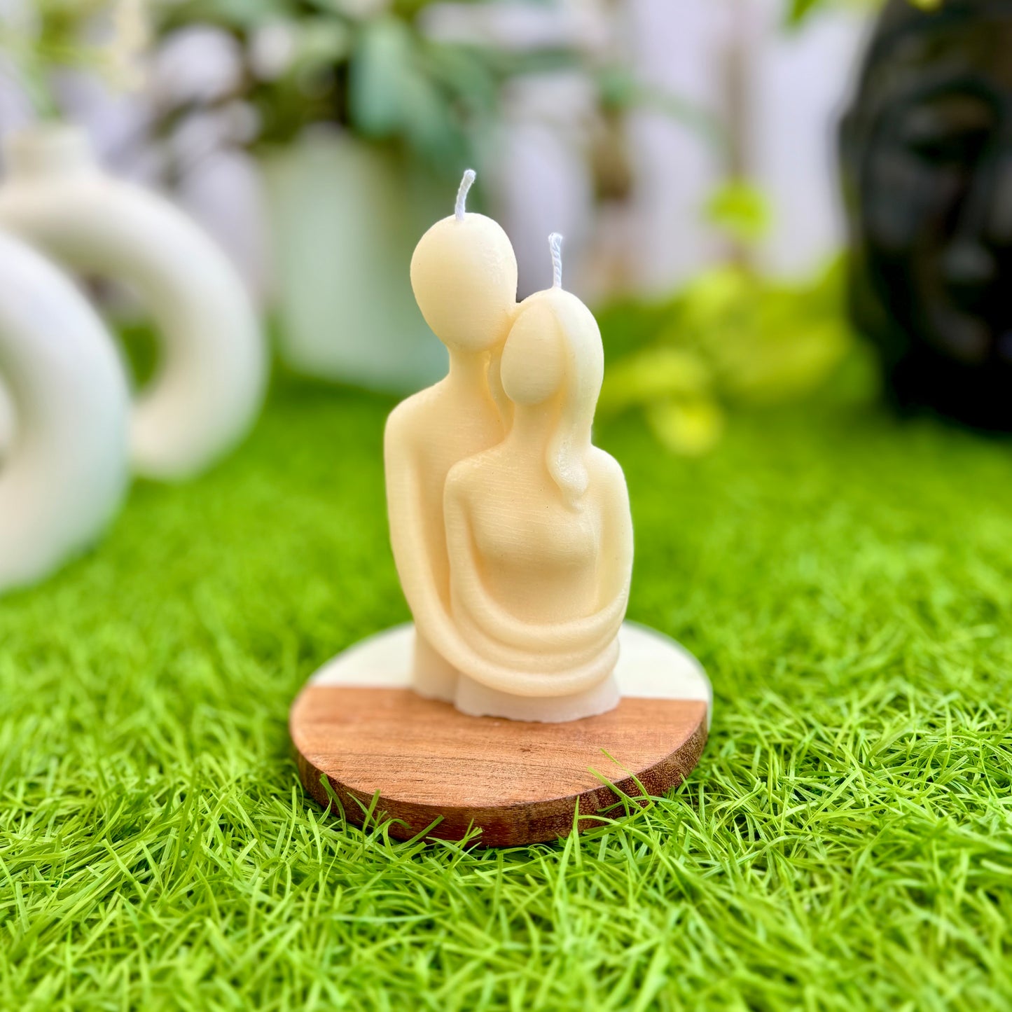 Couple Soy Wax Candle - Romantic Embrace Design