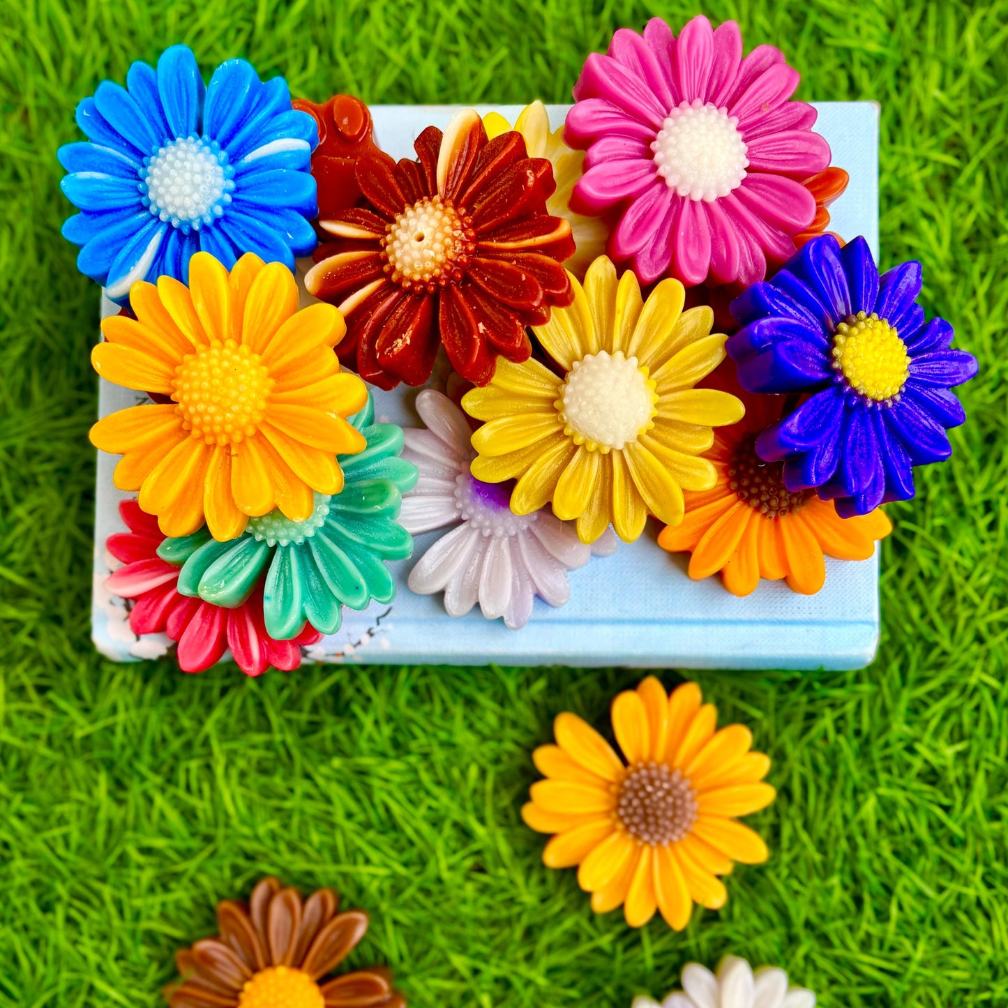 Rimgo Daisy Flower Candles - Pack of 5